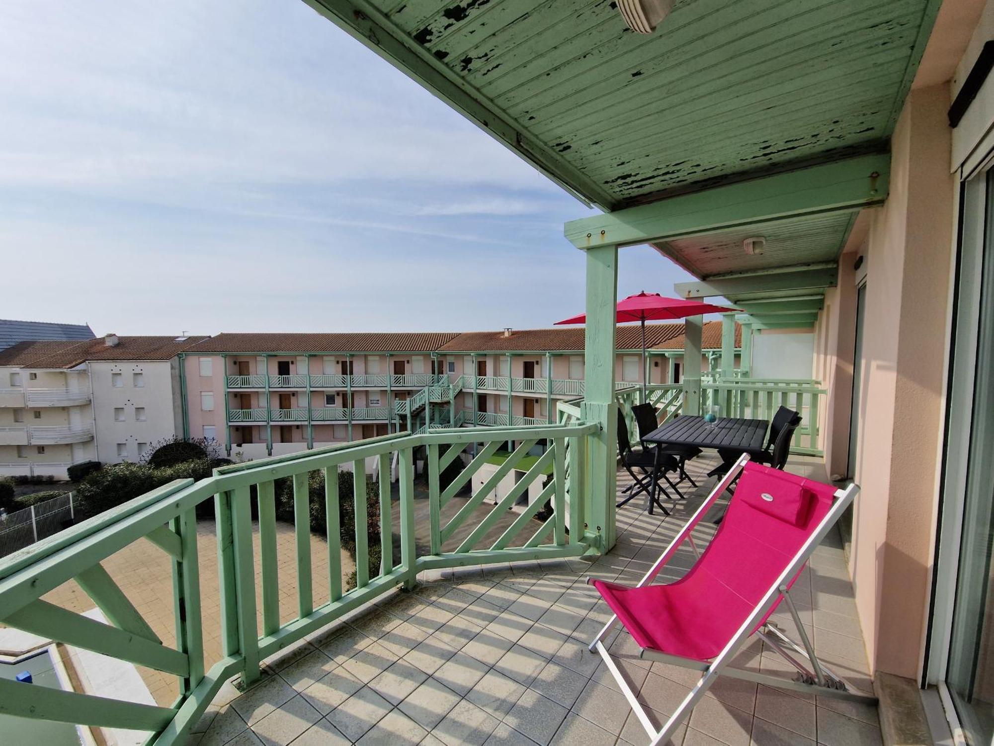 Appartement Avec Piscine, Tennis & Balcon, Centre-Ville Chatelaillon-Plage, 6 Pers, 2 Ch - Fr-1-706-17 Eksteriør billede
